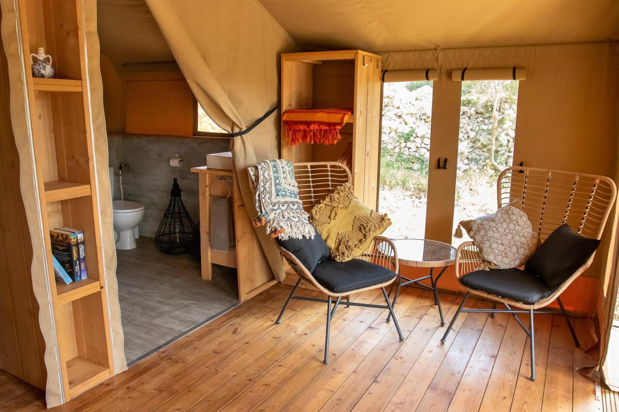 Отель Domus Olea Glamping Челье-Мессапика Экстерьер фото