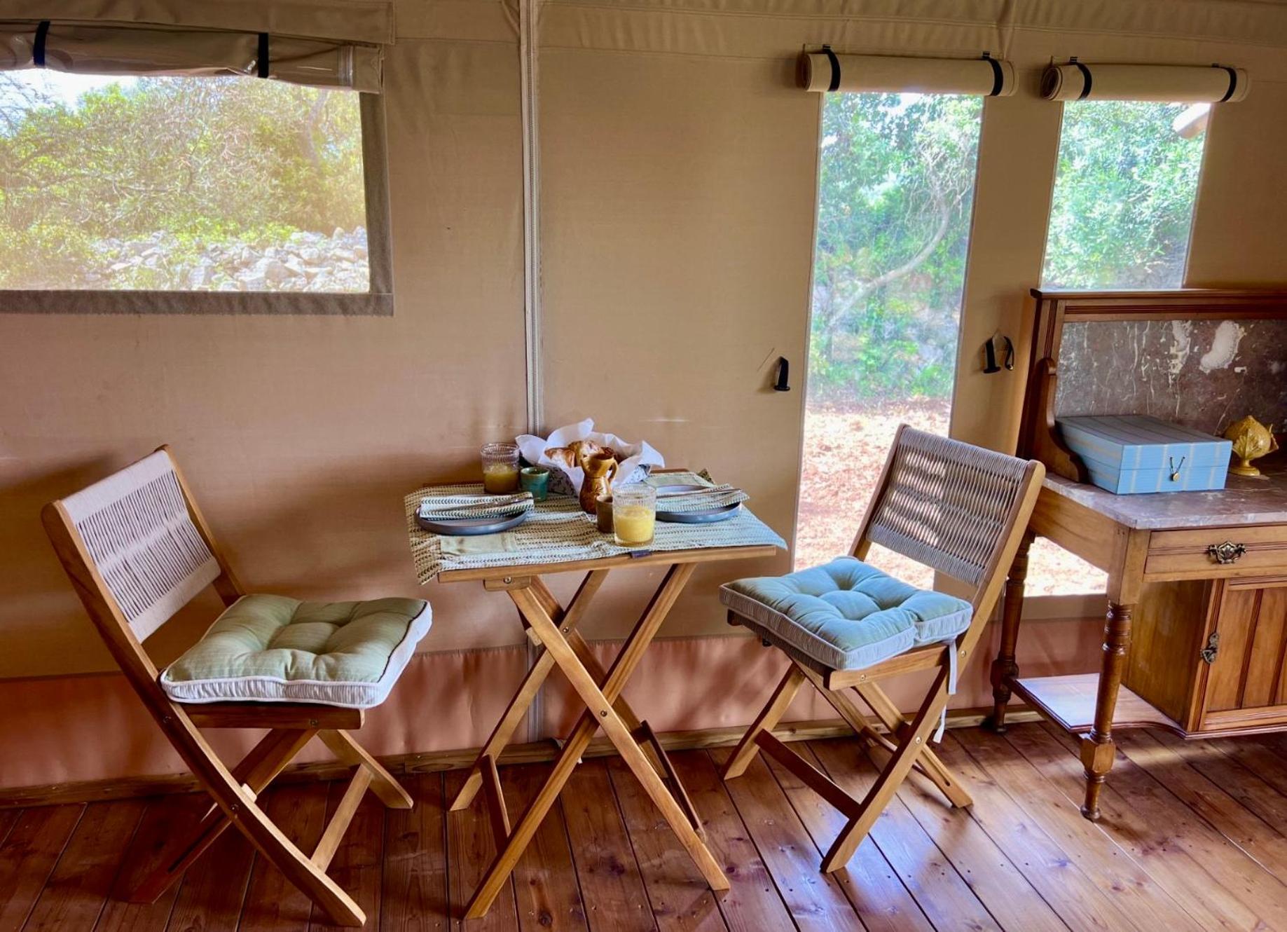 Отель Domus Olea Glamping Челье-Мессапика Экстерьер фото